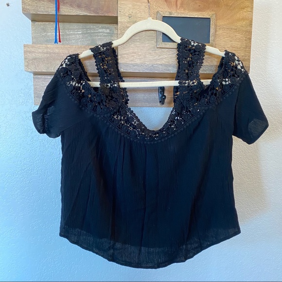 American Rag crochet could shoulder top - Picture 6 of 7